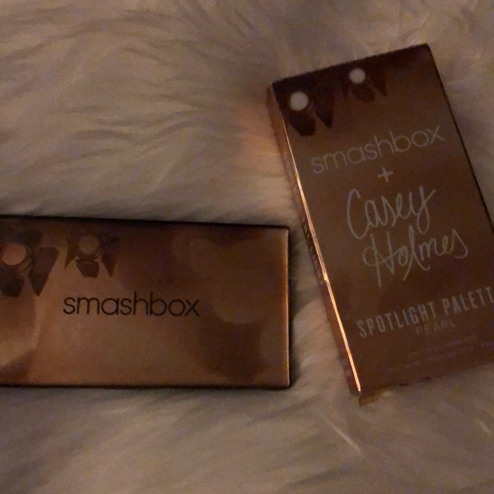 Smashbox x Casey Holmes spotlight palette